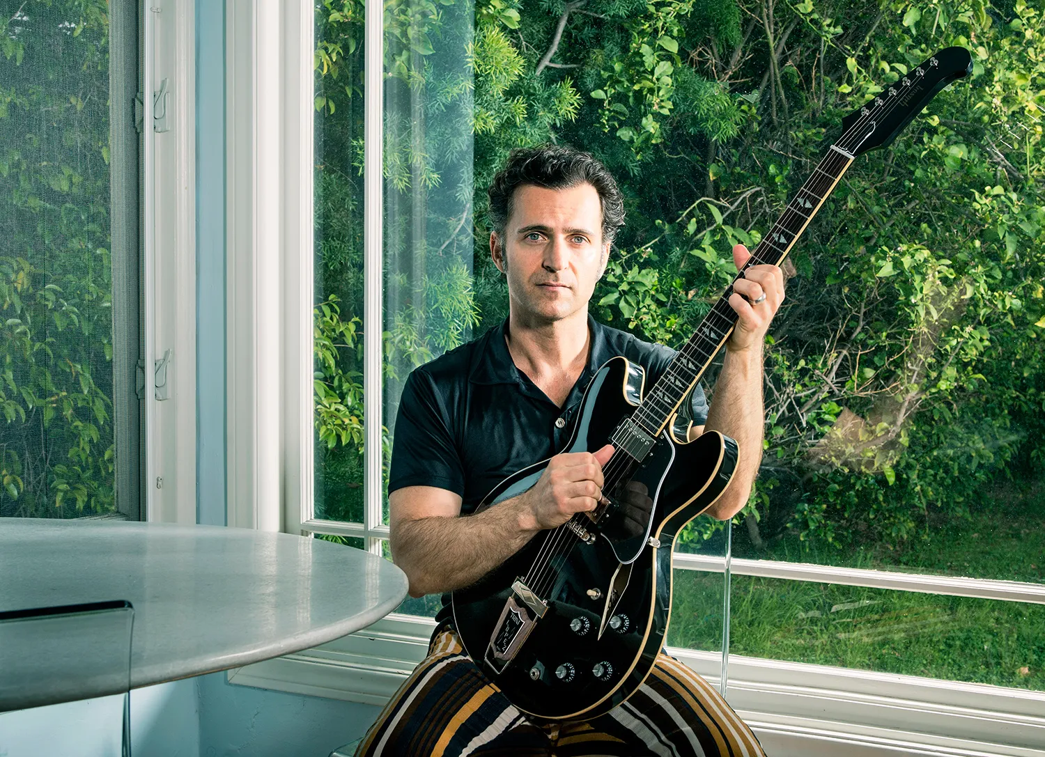 Dweezil Zappa playing live